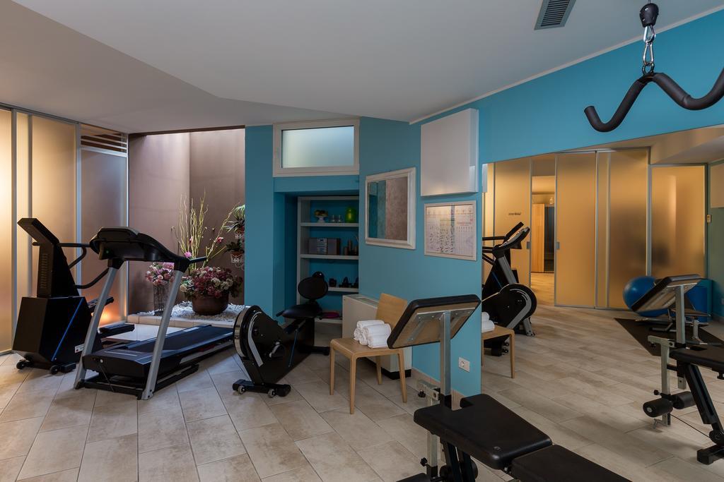 Hotel Acquadolce Пескьера-дель-Гарда Экстерьер фото