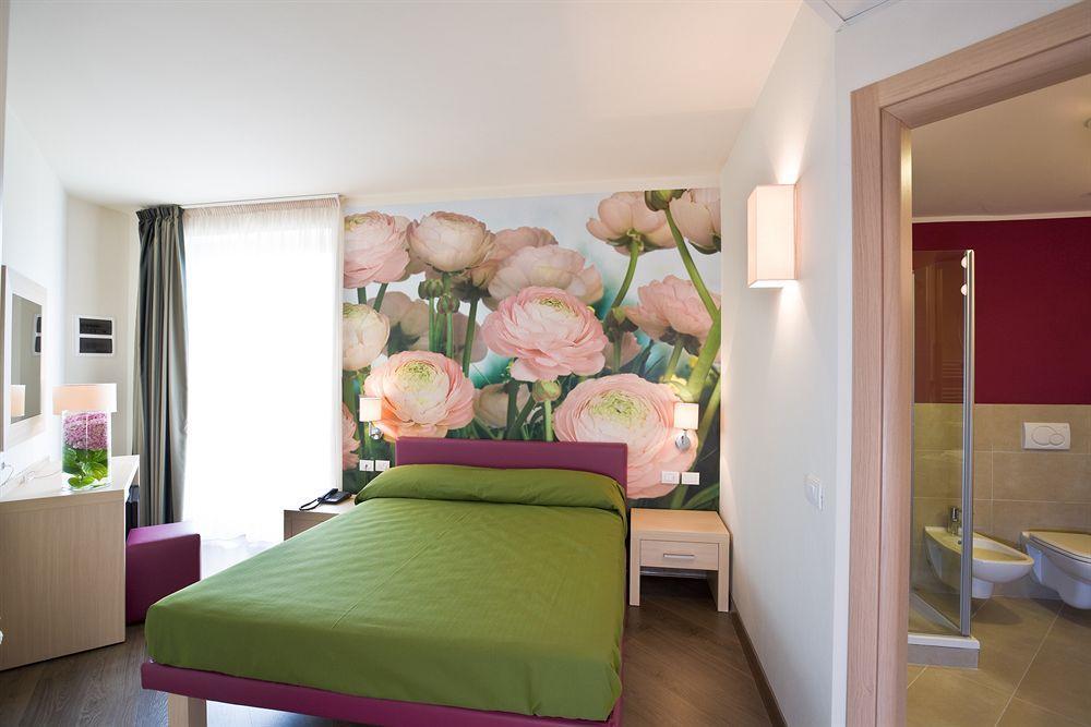Hotel Acquadolce Пескьера-дель-Гарда Экстерьер фото