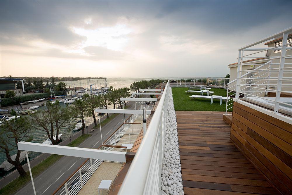 Hotel Acquadolce Пескьера-дель-Гарда Экстерьер фото