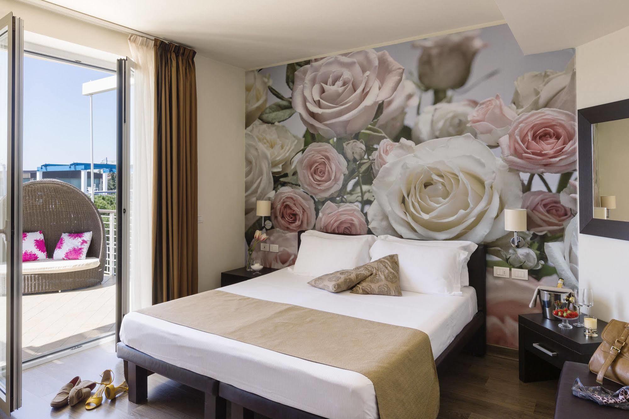Hotel Acquadolce Пескьера-дель-Гарда Экстерьер фото