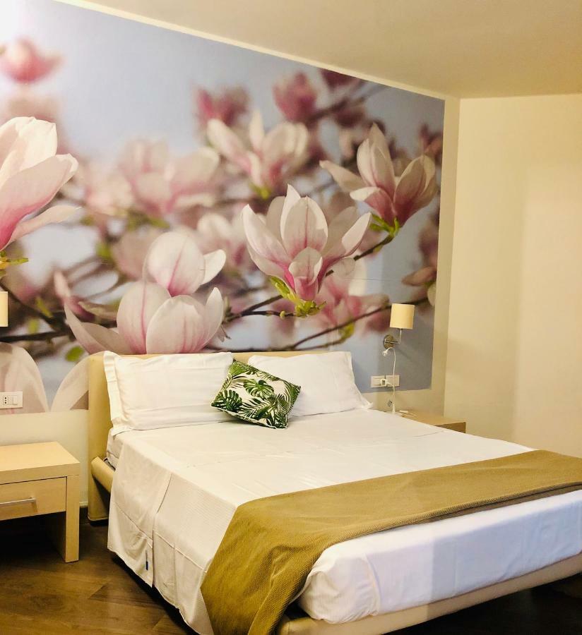 Hotel Acquadolce Пескьера-дель-Гарда Экстерьер фото